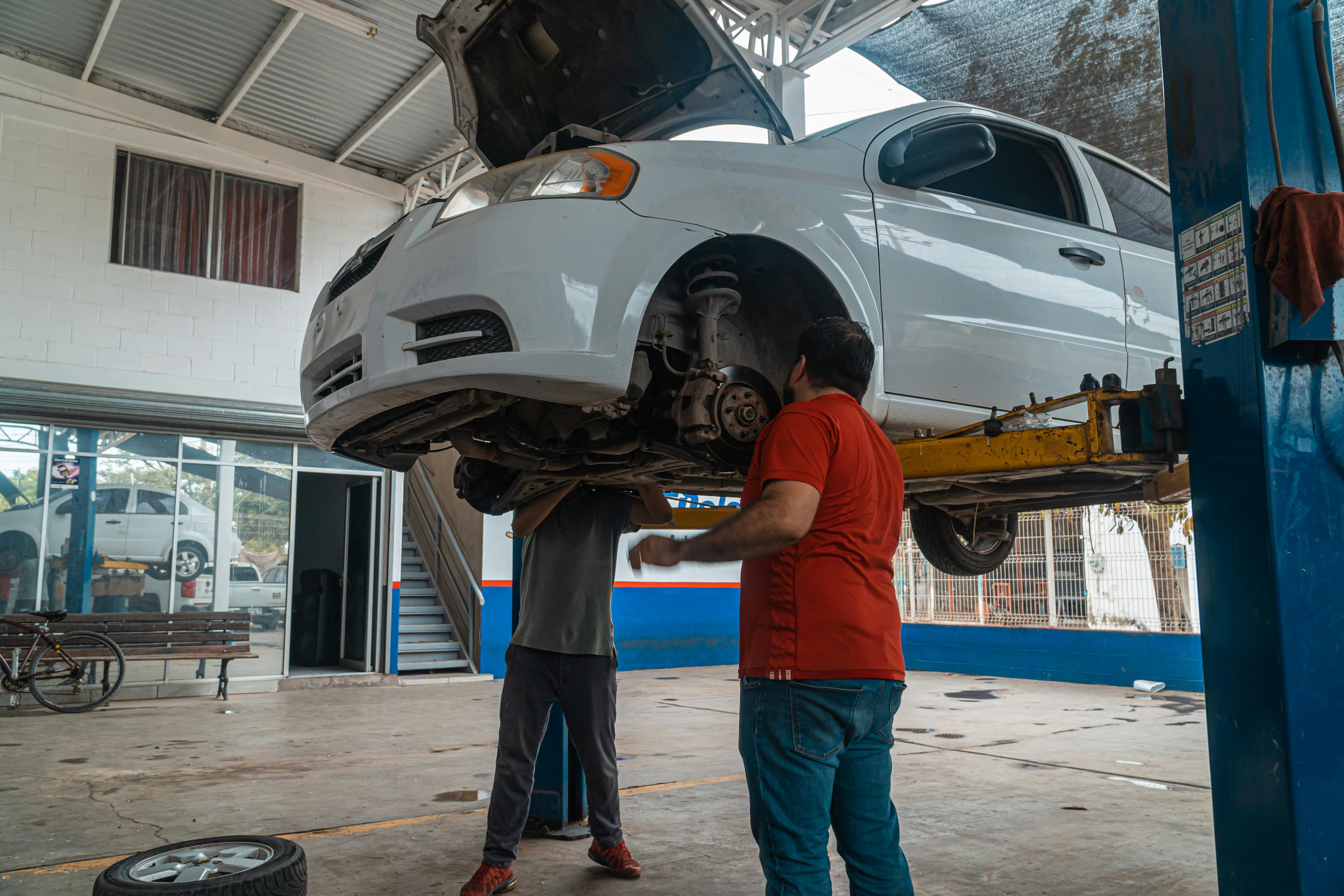 Car Mechanic Service Dubai – Expert Mobile Mechanics 24/7