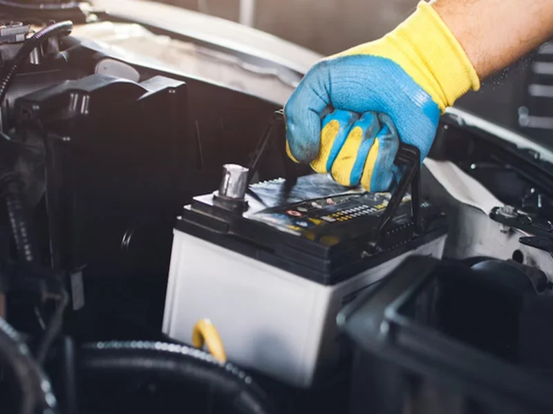 Car Battery Replacement Dubai – Fast Mobile Battery Service 24/7
